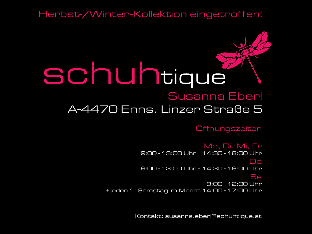 Bild zeigt das Firmenlogo von Schuhtiqe, eine pinke Libelle, und die Öffnungszeiten